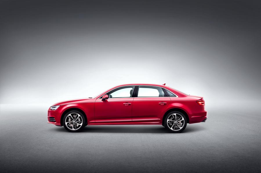  Audi A4 L 45 TFSI Quattro (B9) 2016 года  (CN) (фото 3 из 13)